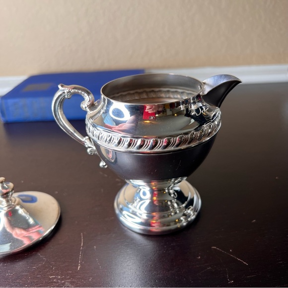 Vintage Sheridan Silver-plate Creamer, Bud Vase, Copper Kitchen, Elegant Holiday - Picture 4 of 8